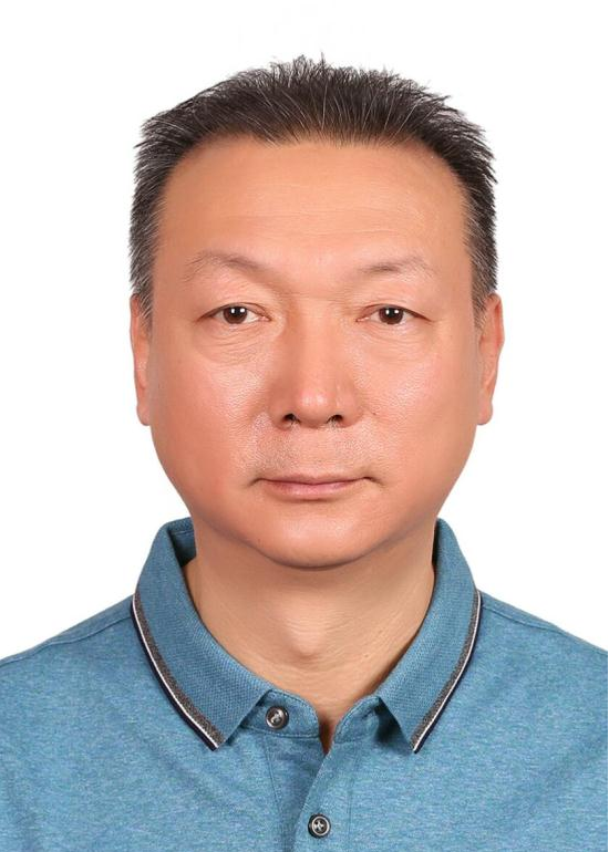 黄翔.png